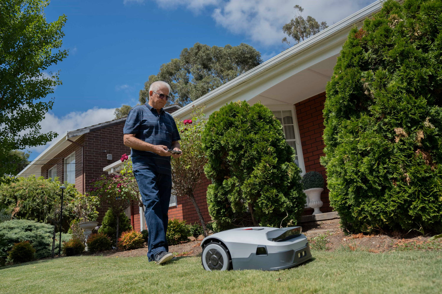 Anthbot Genie 3000 – ein kabelloser Roboter-Rasenmäher, der Ihnen Zeit spart.