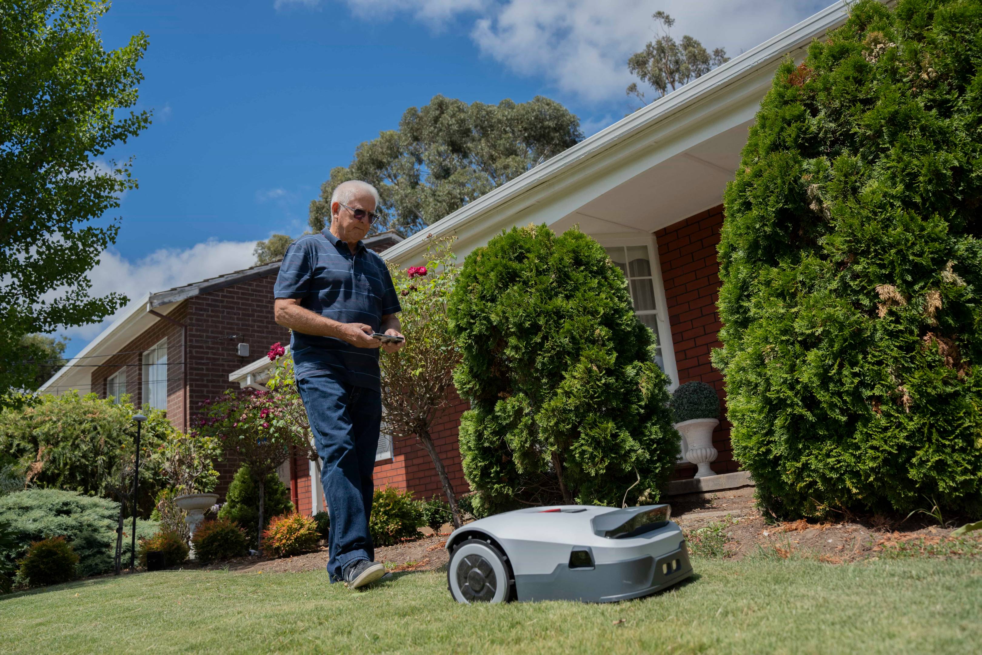 Anthbot Genie 3000 – ein kabelloser Roboter-Rasenmäher, der Ihnen Zeit spart.