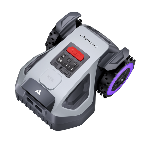 Draufsicht mit Bedienfeld: der ANTHBOT M9 Mähroboter mit breitem Frontstoßfänger.